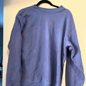 Men’s blue crew neck size M